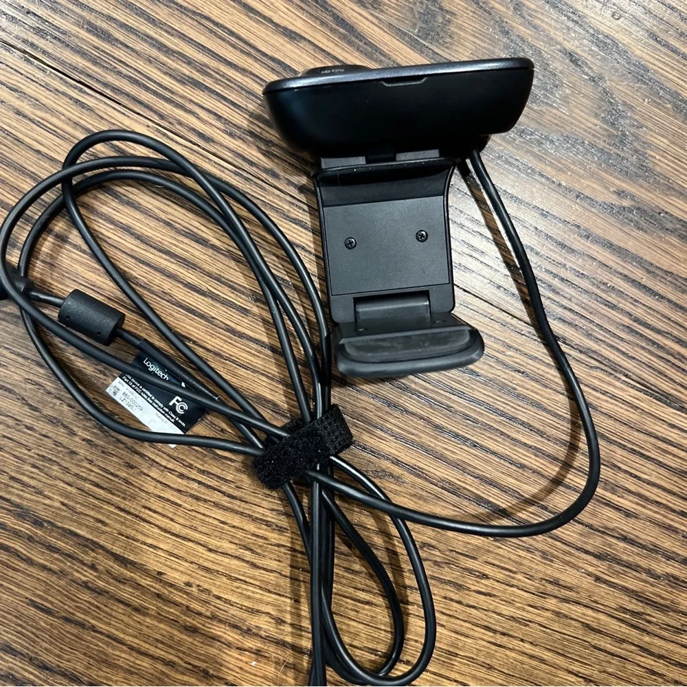 Logitech HD attachable webcam with mic. 720p
